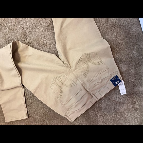 Hollister Ladies Pants - Picture 2 of 3